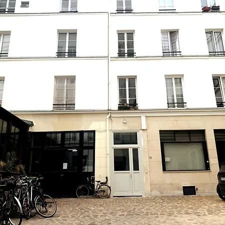 Dream In The Heart Of Le Marais * Parigi